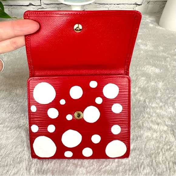 💯Louis Vuitton Red Epi Leather Trifold Wallet custom painted X Kusama dots 🔴⚪️ - Picture 10 of 15